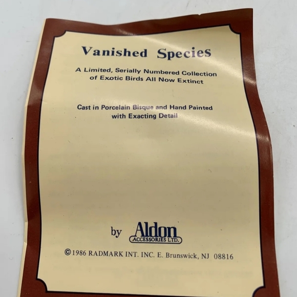 RARE Pigeon Hollandaise Extinct Bird Vintage Aldon Porcelain Sculpture No Box - Picture 7 of 10